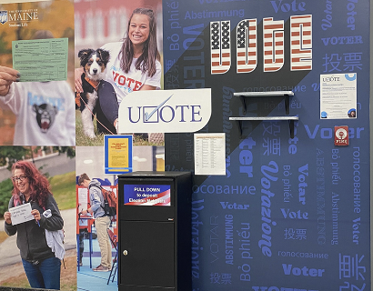 UVote Wall Mural